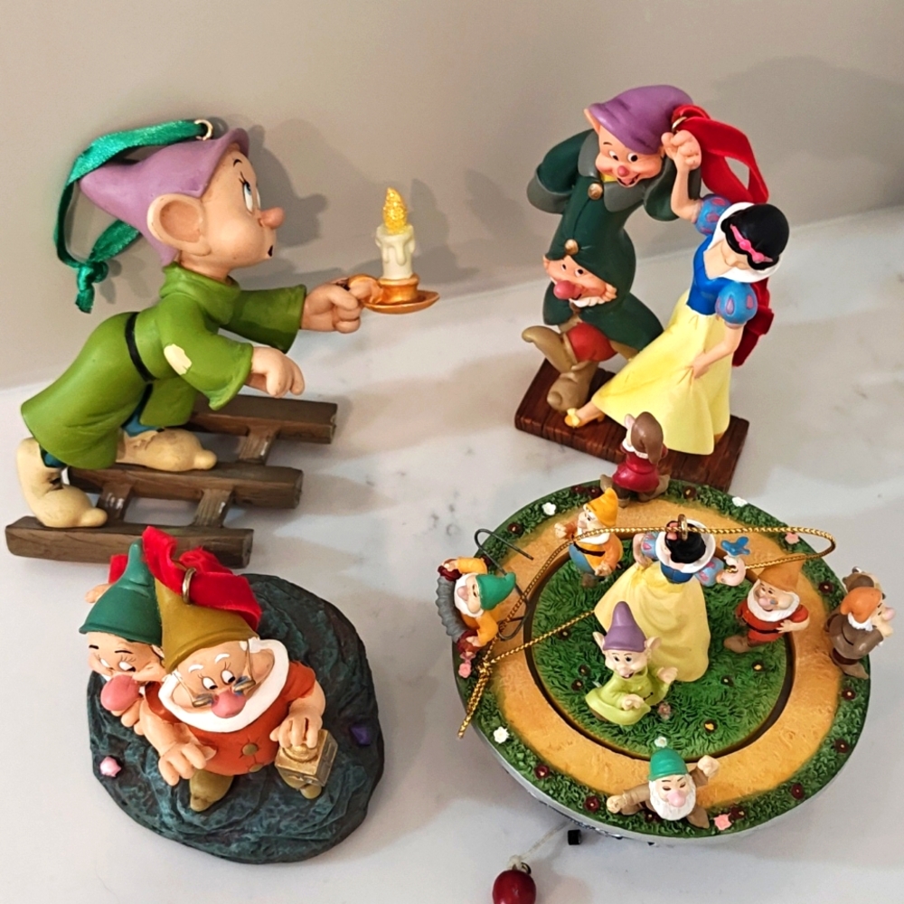 Snow White Ornaments.